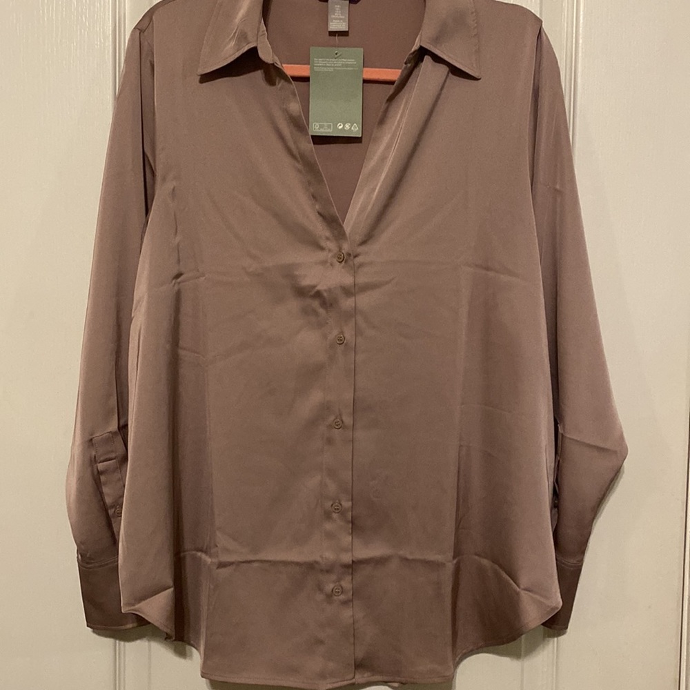 NWT ROSE GOLD SILKY BLOUSE - Picture 3 of 8